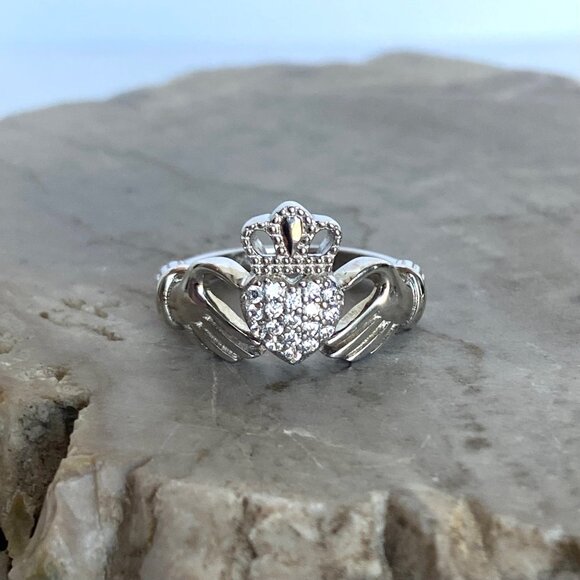 Milor Sterling Silver 925 Italy Pave Cubic Zirconia Heart Claddagh Band Ring - Picture 11 of 15
